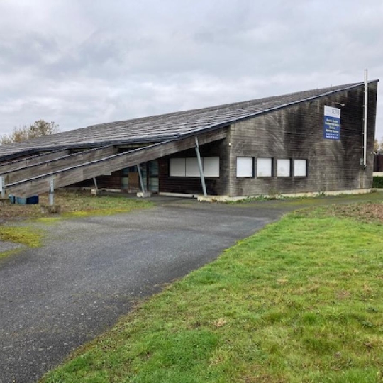  PERCHE VAL D`HUISNE IMMOBILIER : Local / Bureau | THIRON GARDAIS (28480) | 600 m2 | 2 130 € 