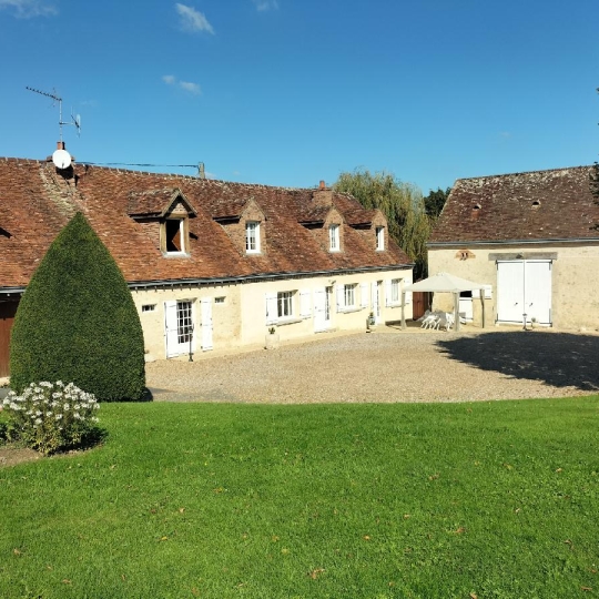  PERCHE VAL D`HUISNE IMMOBILIER : House | CORMES (72400) | 226 m2 | 435 000 € 