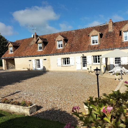  PERCHE VAL D`HUISNE IMMOBILIER : House | CORMES (72400) | 226 m2 | 435 000 € 