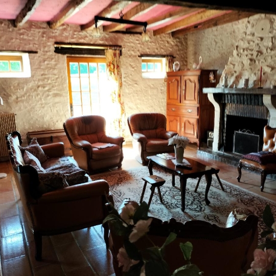  PERCHE VAL D`HUISNE IMMOBILIER : House | CORMES (72400) | 226 m2 | 435 000 € 