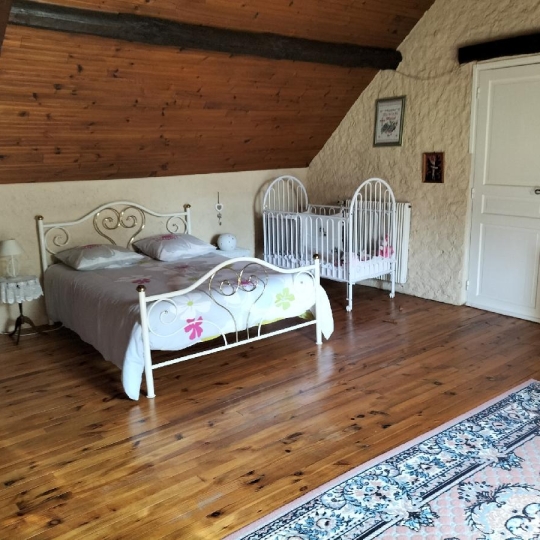  PERCHE VAL D`HUISNE IMMOBILIER : House | CORMES (72400) | 226 m2 | 435 000 € 