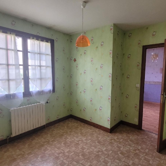 PERCHE VAL D`HUISNE IMMOBILIER : House | LE THEIL (61260) | 86 m2 | 145 000 € 