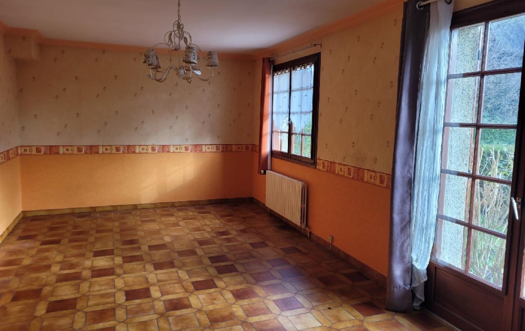 PERCHE VAL D`HUISNE IMMOBILIER : House | LE THEIL (61260) | 86 m2 | 145 000 € 