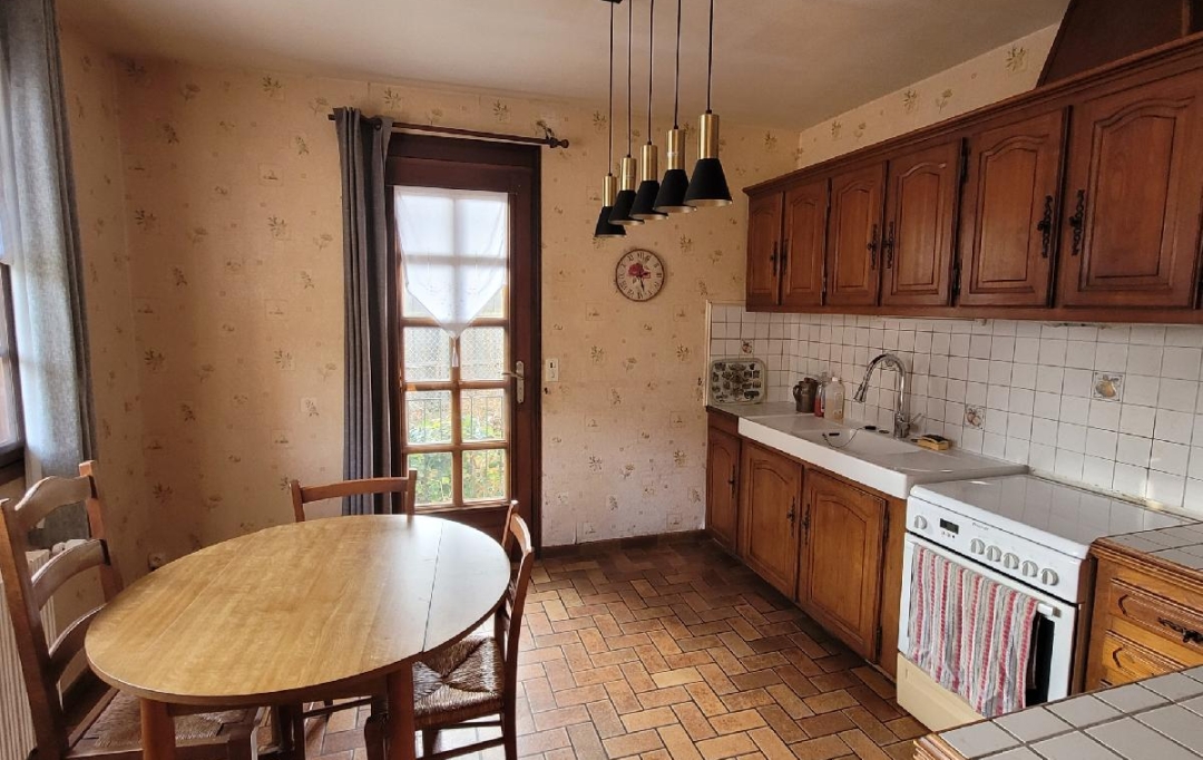 PERCHE VAL D`HUISNE IMMOBILIER : House | LE THEIL (61260) | 86 m2 | 145 000 € 