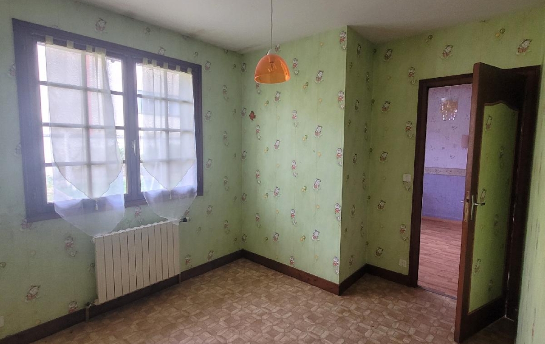 PERCHE VAL D`HUISNE IMMOBILIER : House | LE THEIL (61260) | 86 m2 | 145 000 € 