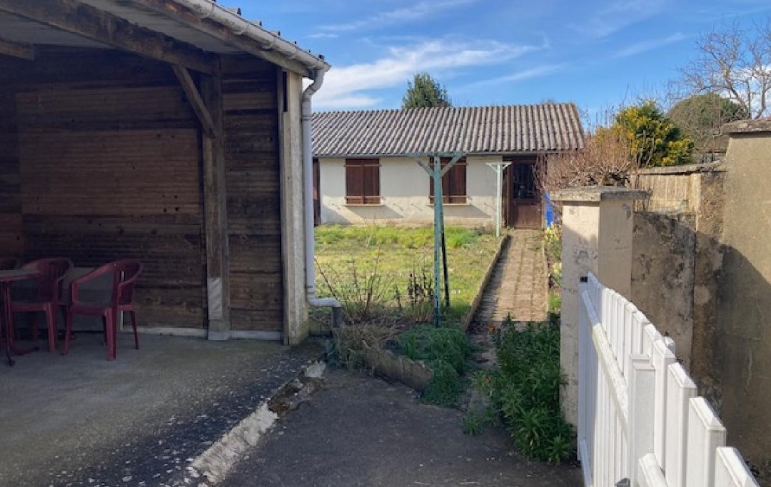 PERCHE VAL D`HUISNE IMMOBILIER : House | VAL-AU-PERCHE (61260) | 55 m2 | 65 000 € 
