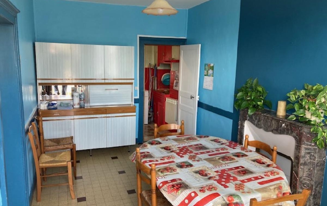 PERCHE VAL D`HUISNE IMMOBILIER : House | VAL-AU-PERCHE (61260) | 55 m2 | 65 000 € 