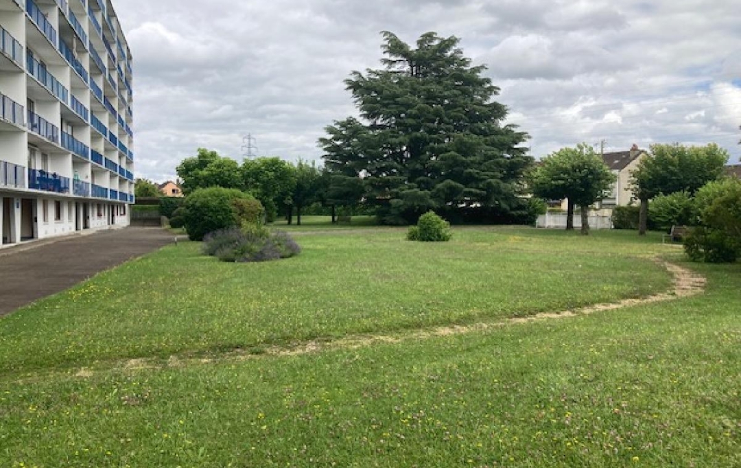 PERCHE VAL D`HUISNE IMMOBILIER : Appartement | NOGENT-LE-ROTROU (28400) | 67 m2 | 65 400 € 