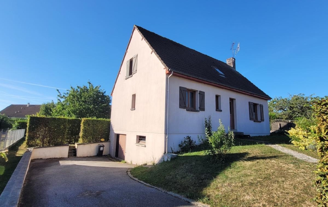 PERCHE VAL D`HUISNE IMMOBILIER : Maison / Villa | LE THEIL (61260) | 123 m2 | 161 200 € 